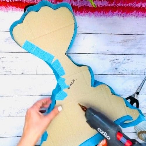 gary de snake pinata (3)